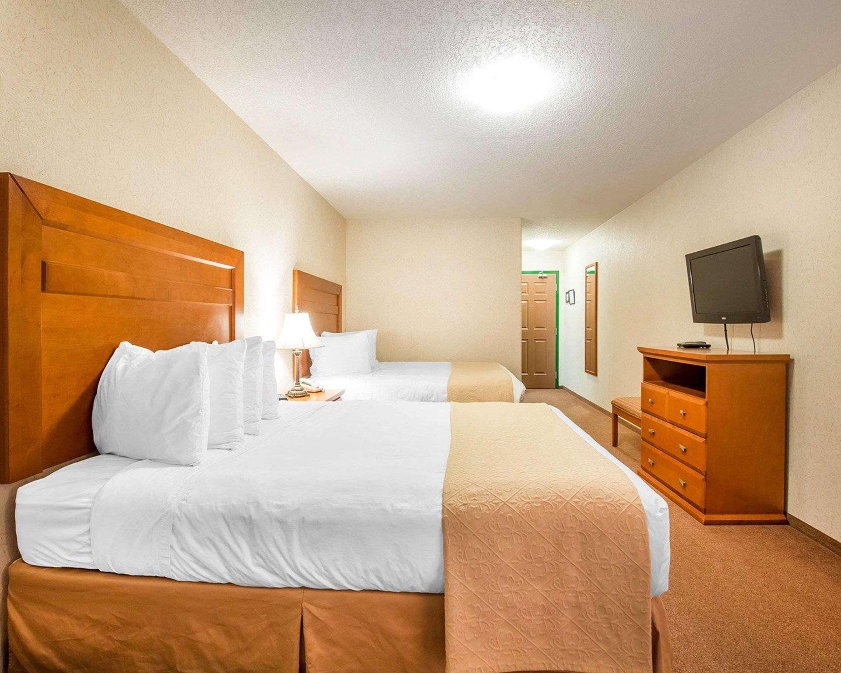 Quality Inn&Suites Lethbridge Extérieur photo